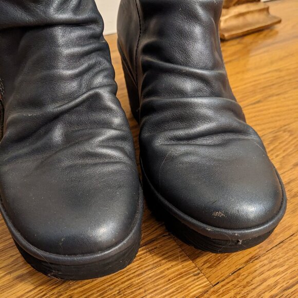 Fly London Wedge Bootie - Picture 4 of 7